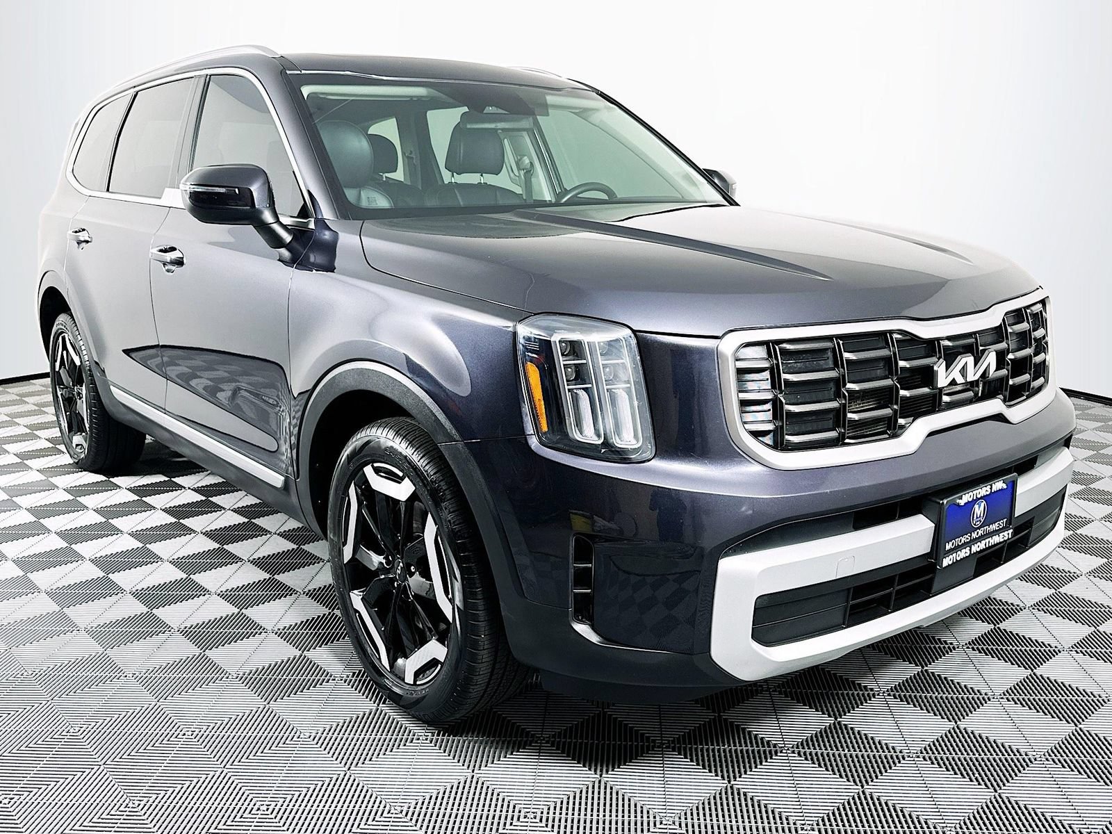 Used 2025 Kia Telluride S AWD/4WD image 30