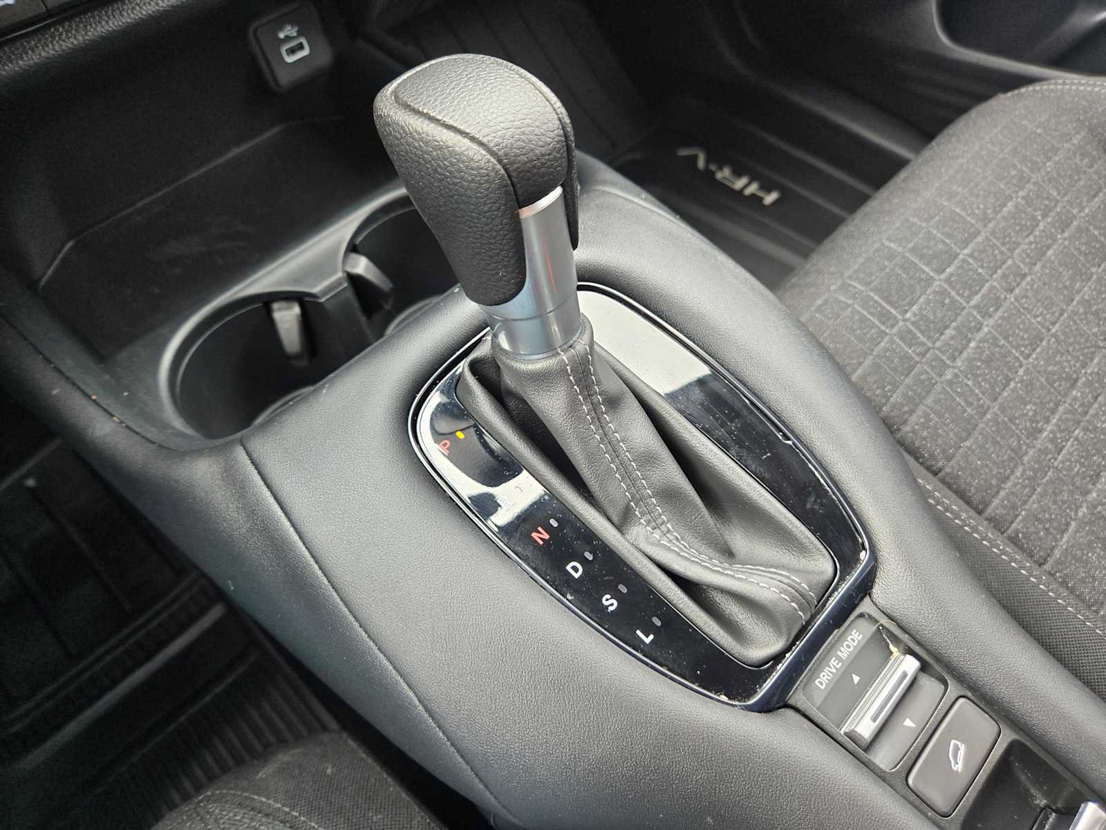 Used 2023 Honda HR-V LX image 33