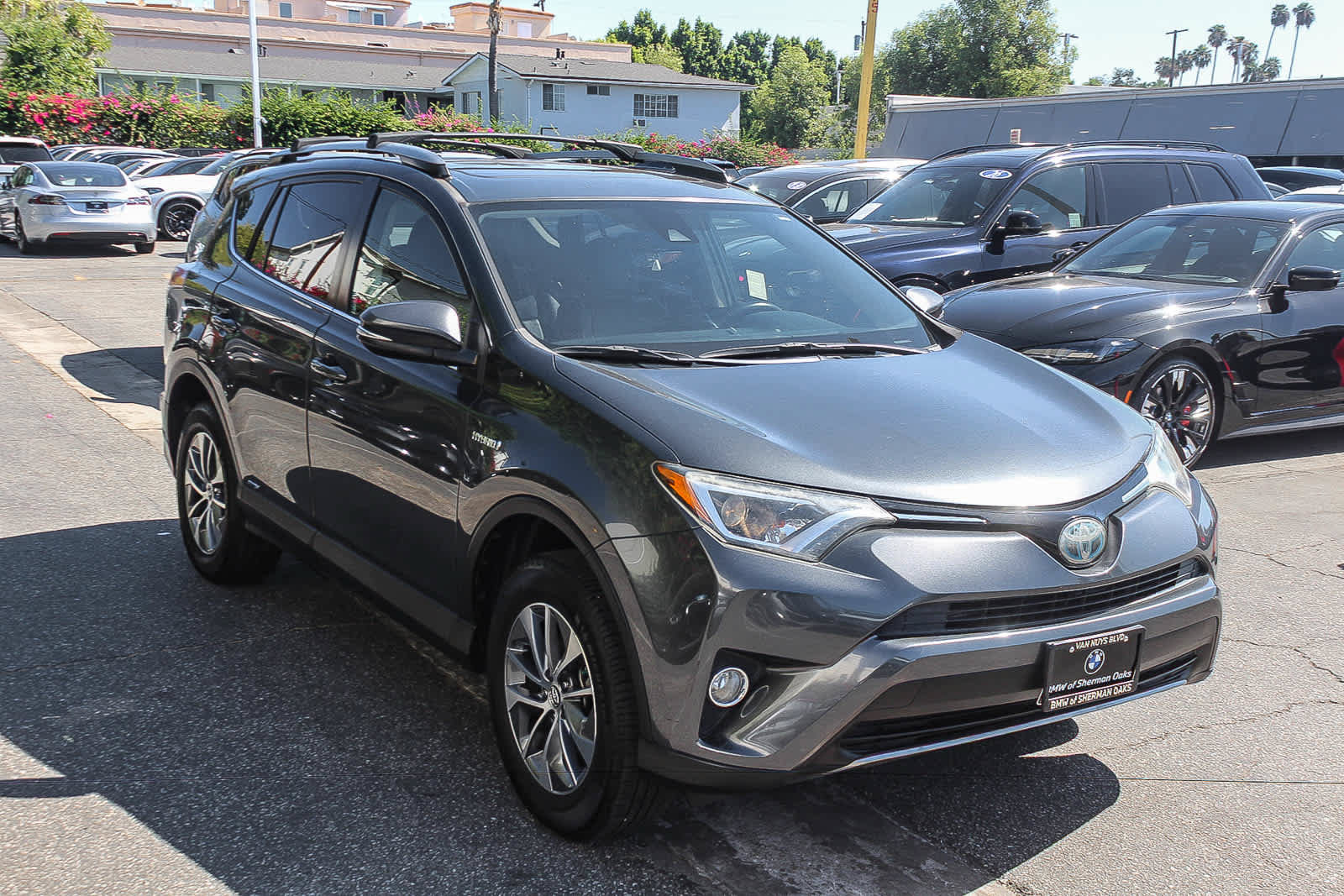 Used 2017 Toyota RAV4 XLE w/ Carpet Mat Package AWD/4WD image 5