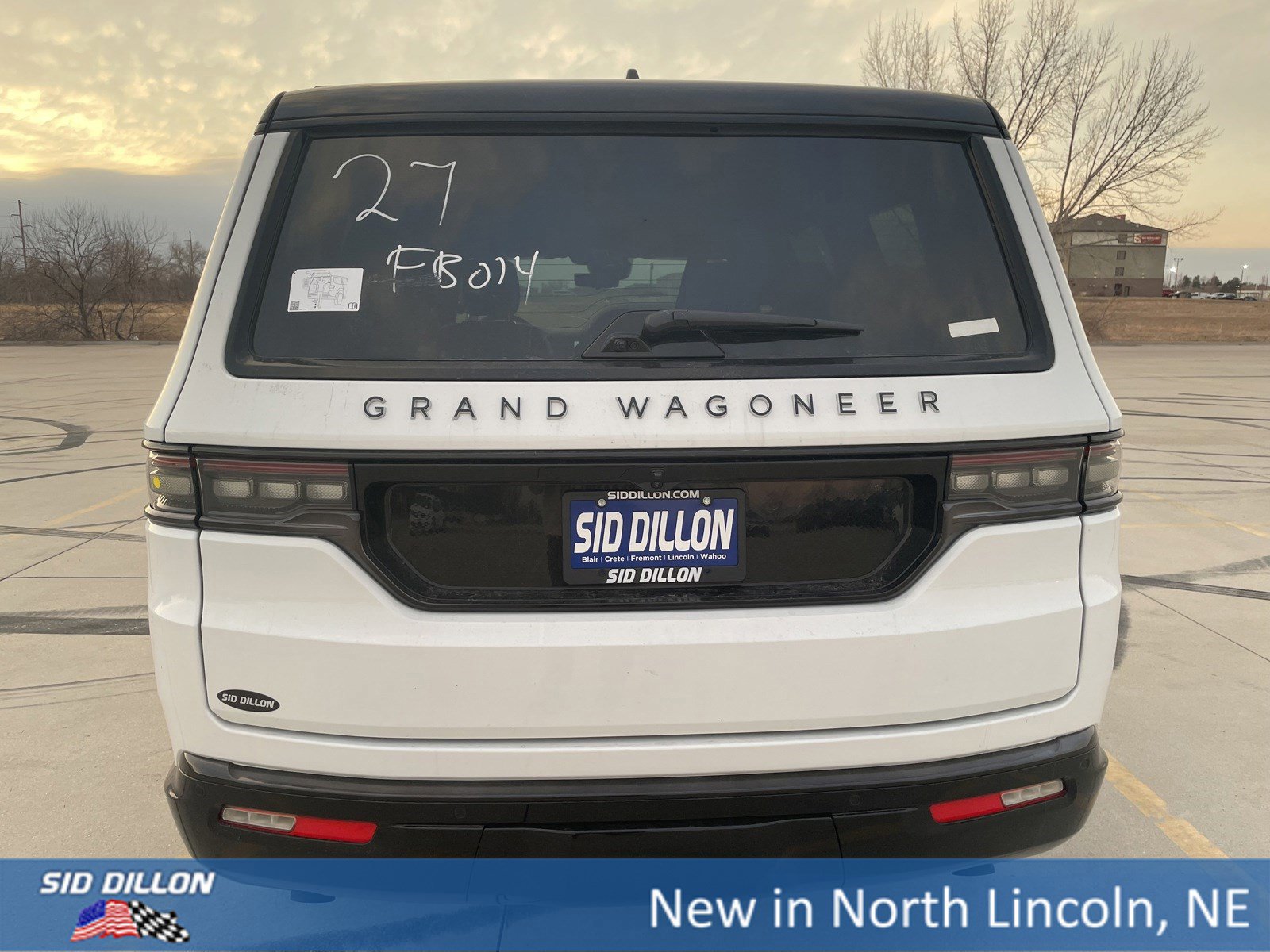 New 2025 Jeep Grand Wagoneer Series II Obsidian w/ Quick Order Packagew 28T image 5