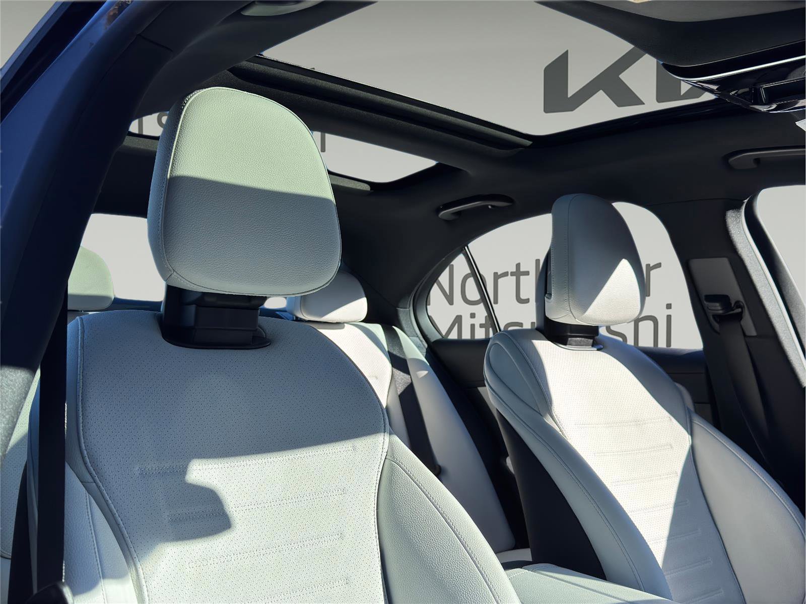 Used 2024 Mercedes-Benz C 300 4MATIC Sedan w/ Pinnacle Trim Package image 21