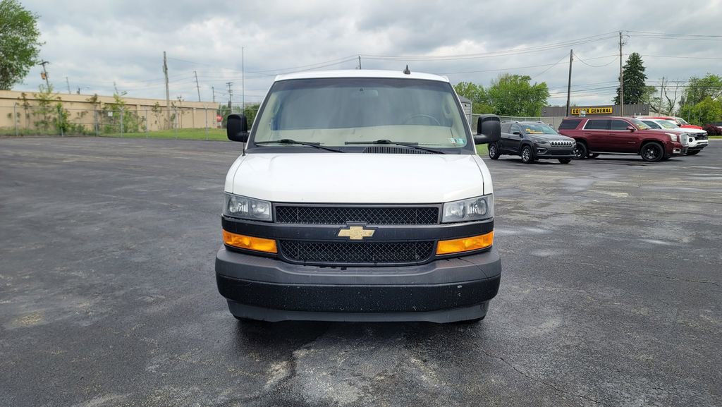 Used 2019 Chevrolet Express 2500 w/ Enhanced Convenience Package RWD image 4