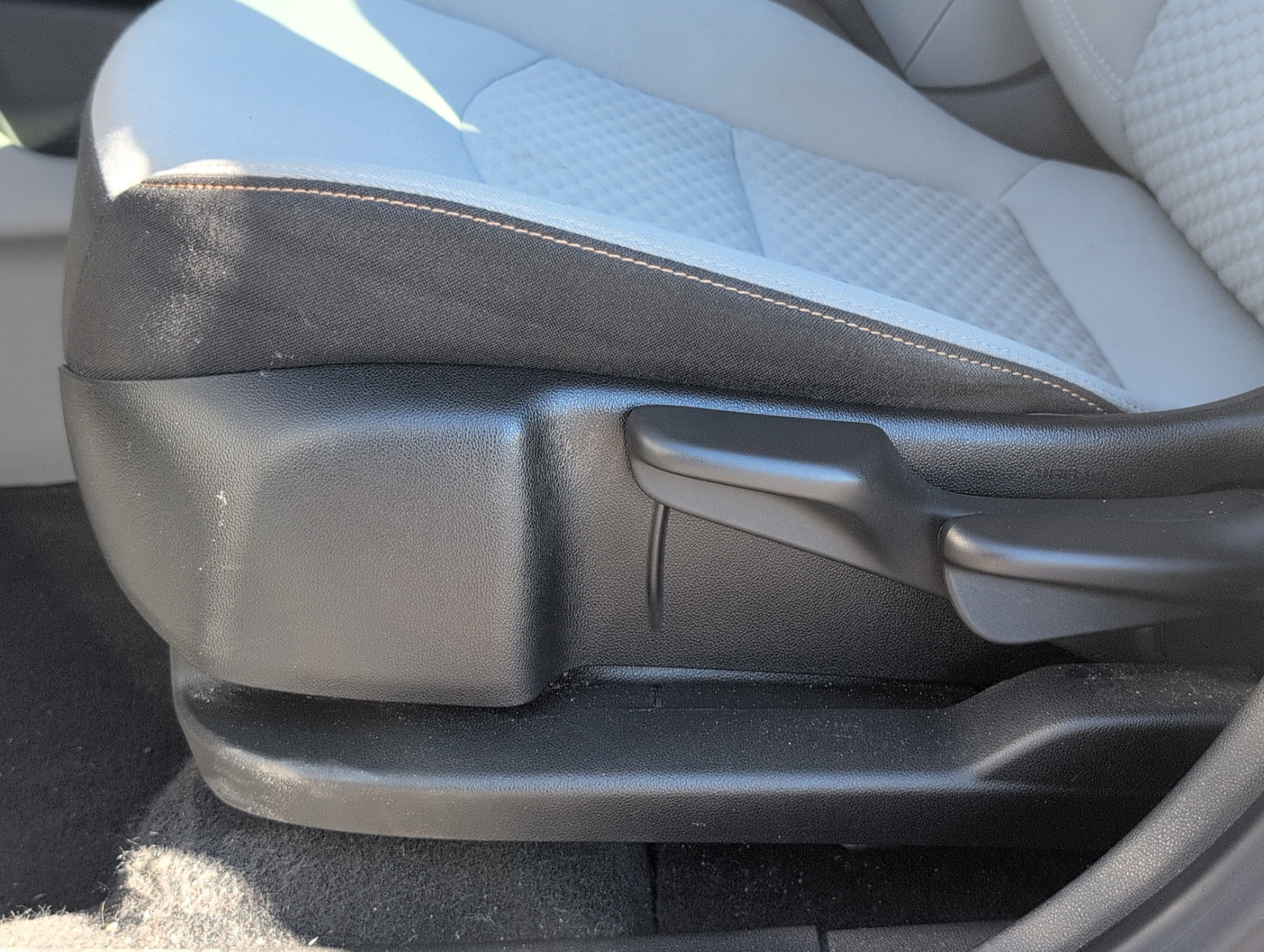 Used 2020 GMC Terrain SLE image 14