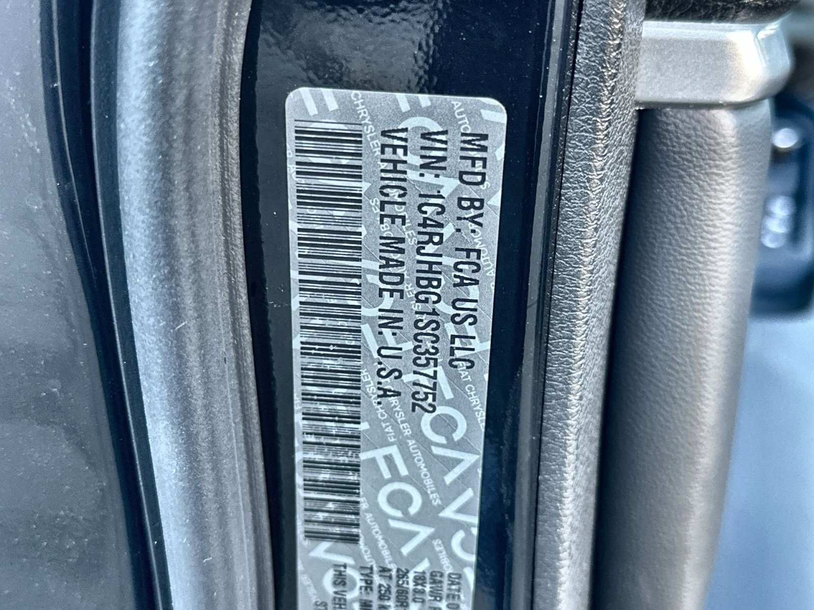 New 2025 Jeep Grand Cherokee Limited w/ Luxury Tech Group II image 29