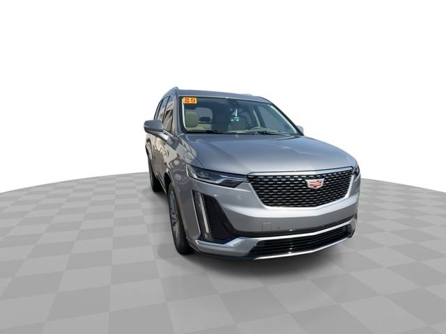 Certified 2025 Cadillac XT6 Premium Luxury w/ Technology Package AWD/4WD image 3