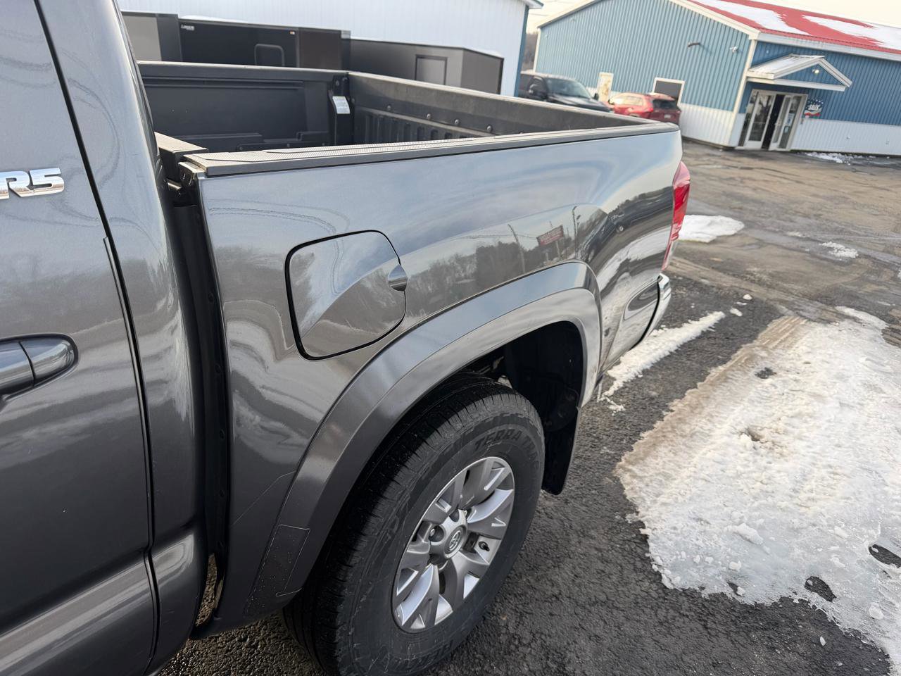 Used 2018 Toyota Tacoma SR5 image 13
