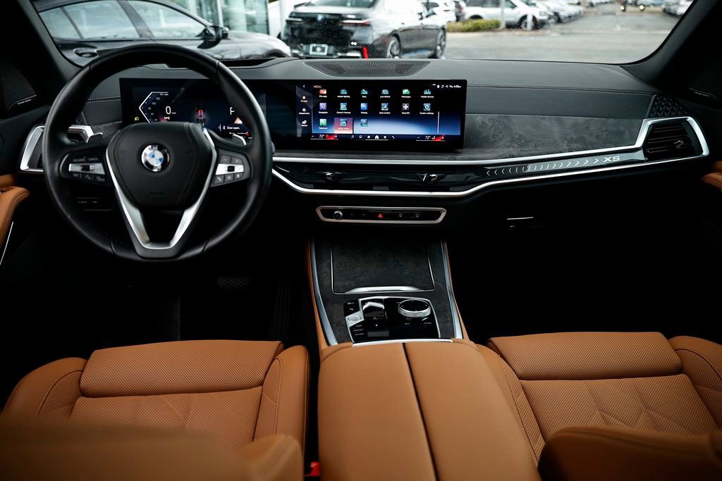 Certified 2025 BMW X5 sDrive40i w/ Premium Package image 26