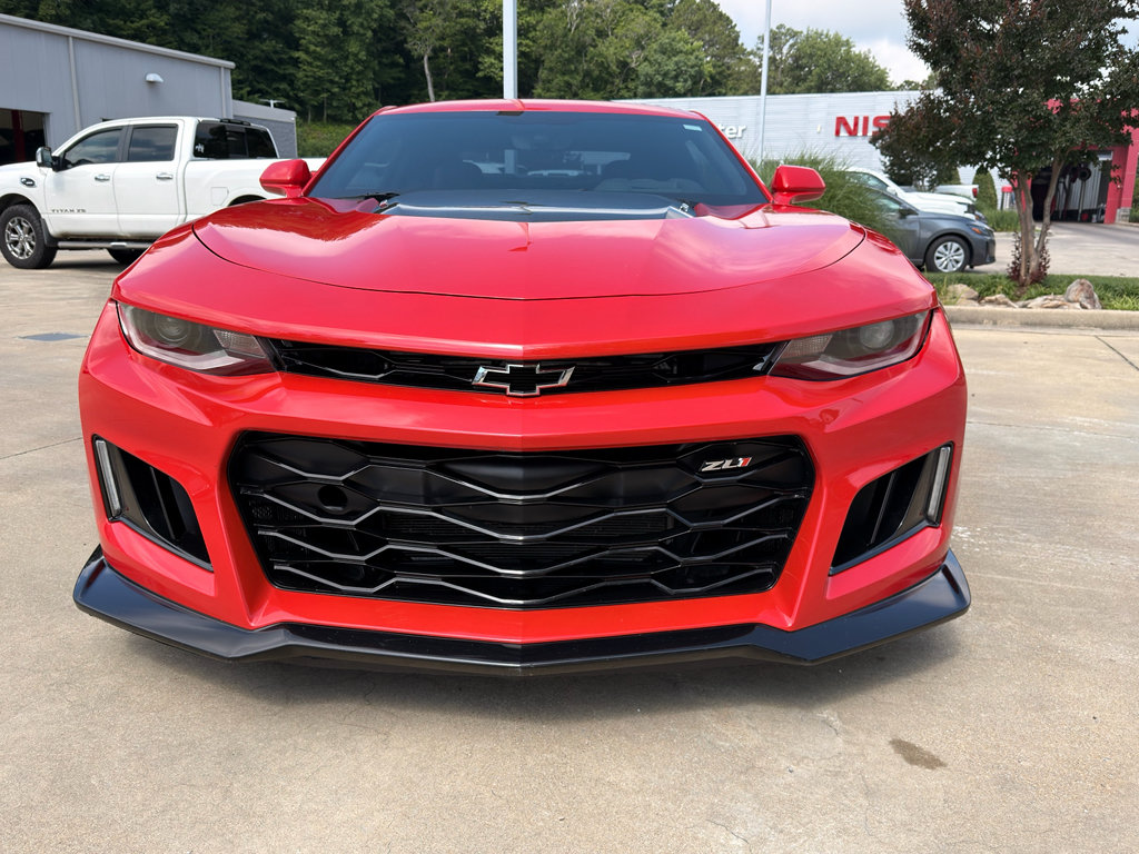 Used 2022 Chevrolet Camaro ZL1 RWD image 8