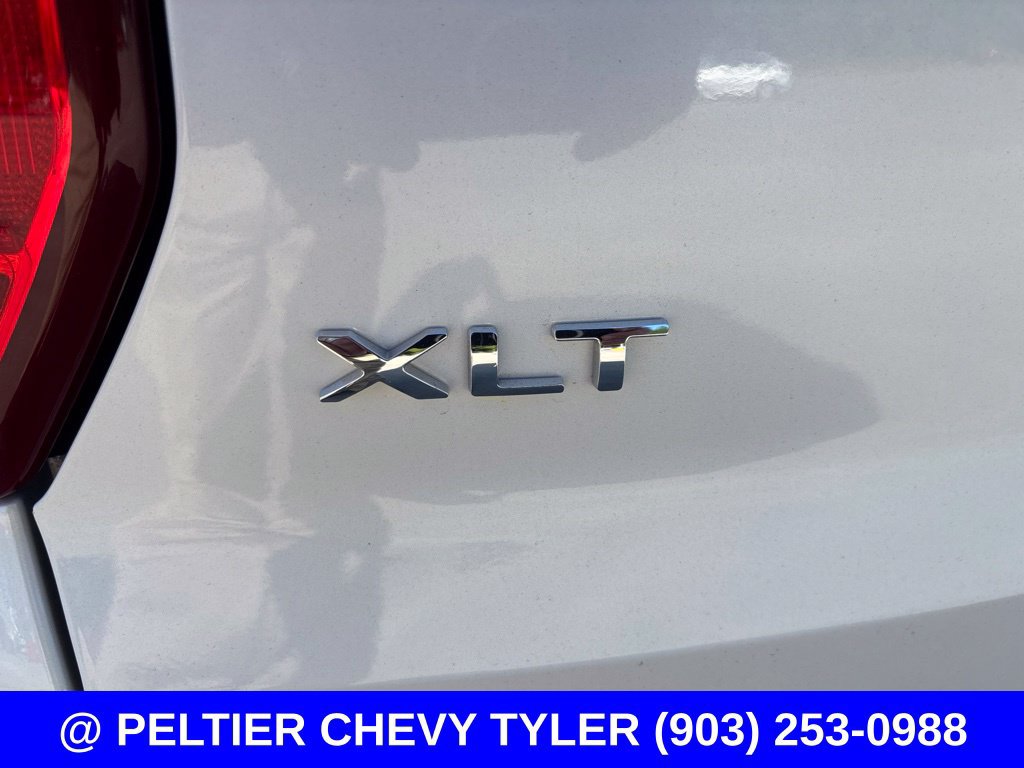 Used 2018 Ford Explorer XLT w/ Equipment Group 202A FWD image 10