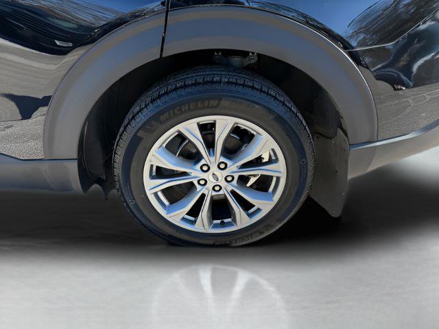 Used 2022 Ford Explorer XLT w/ Equipment Group 202A AWD/4WD image 26