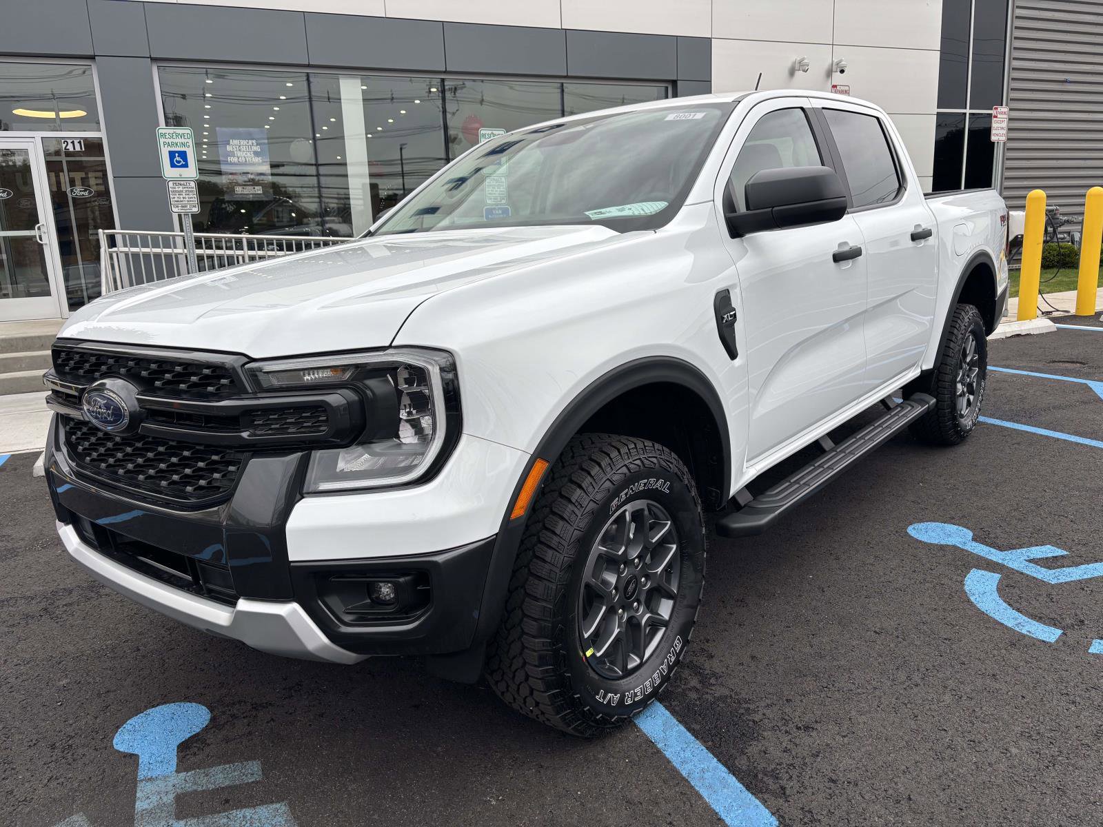 New 2026 Ford Ranger XLT w/ FX4 Off-Road Package AWD/4WD image 4