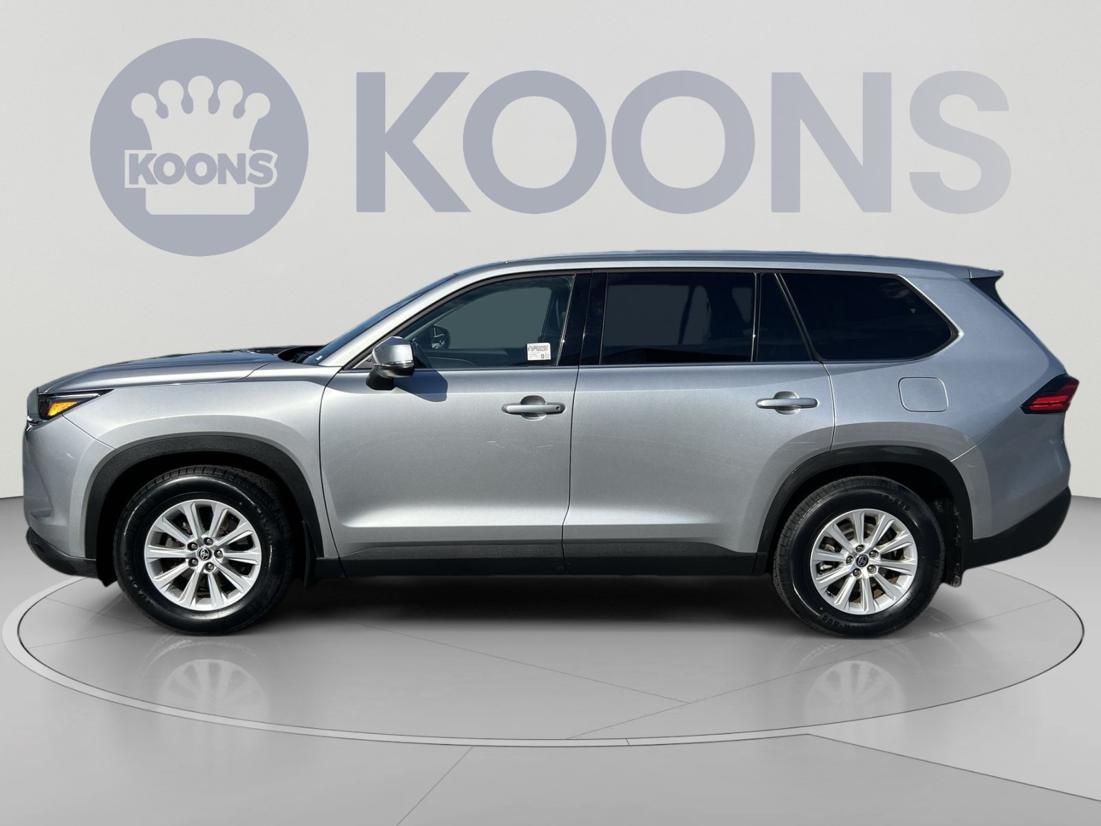 Used 2024 Toyota Grand Highlander AWD Hybrid image 2