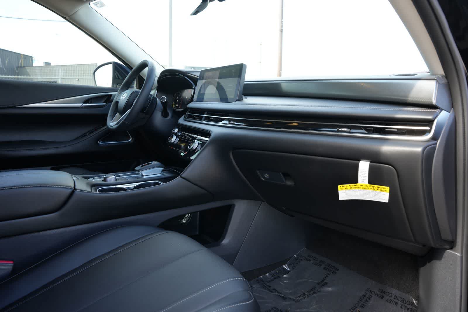 Certified 2026 INFINITI QX60 Luxe w/ Cargo Package FWD image 22