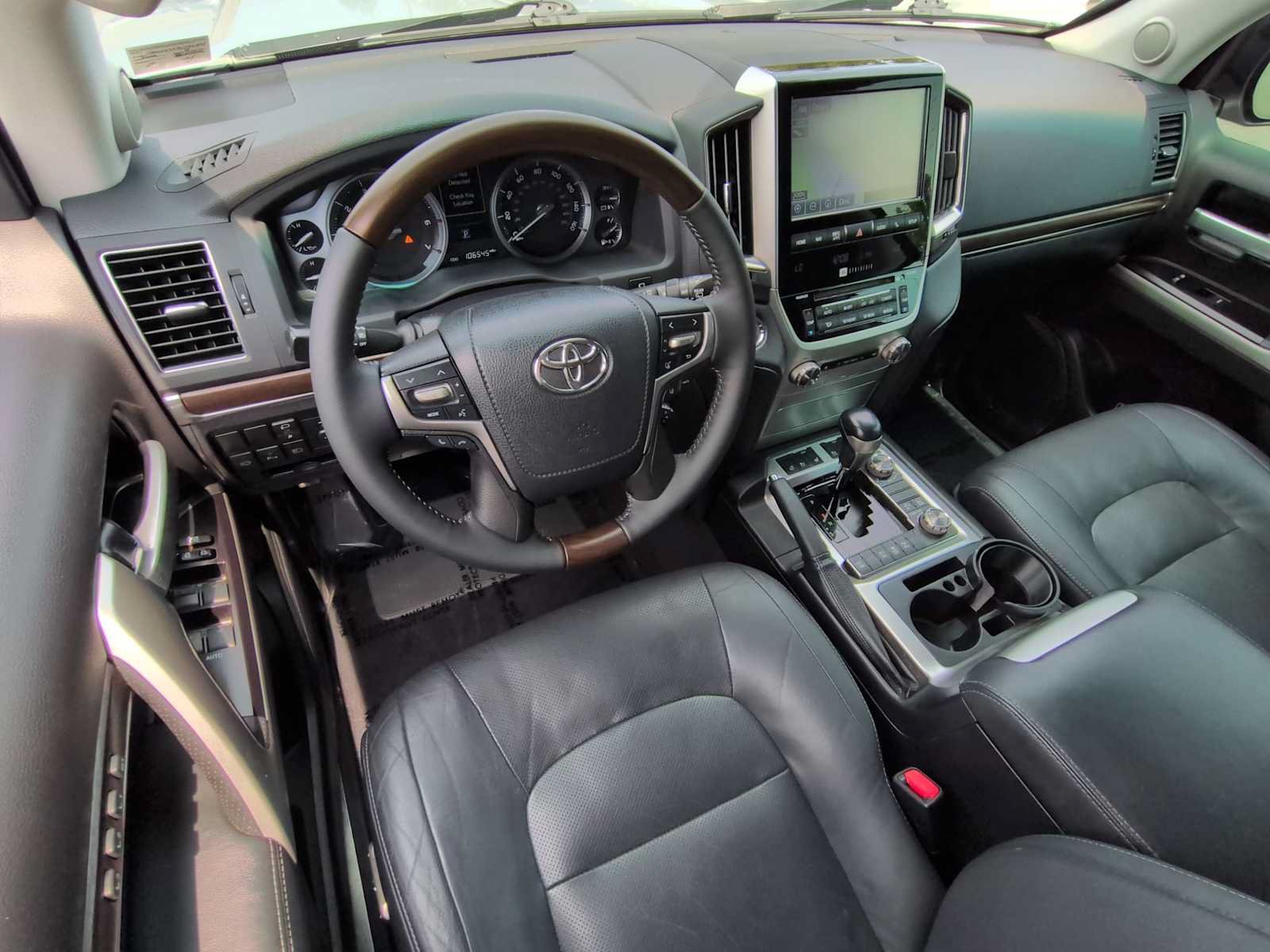 Used 2018 Toyota Land Cruiser AWD/4WD image 10