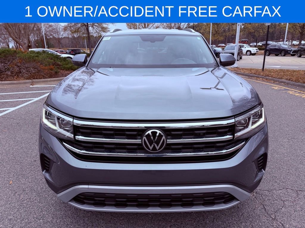 Used 2022 Volkswagen Atlas Cross Sport SE image 2