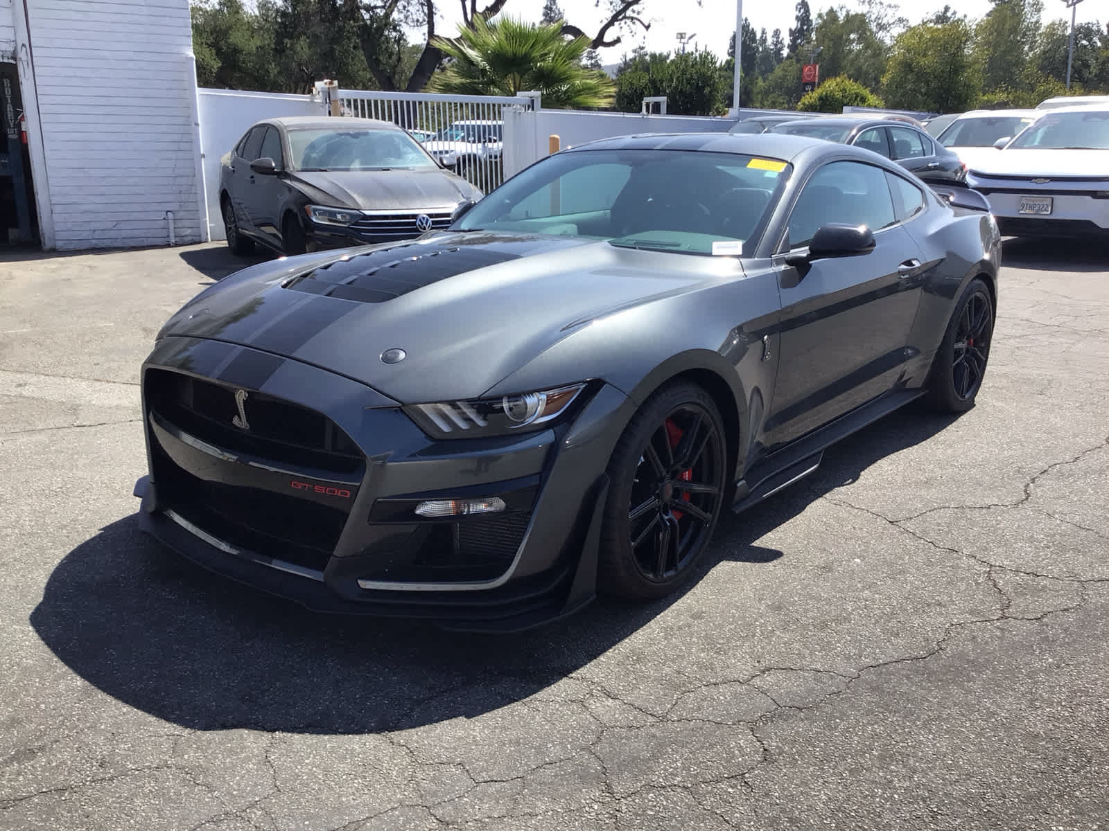 Used 2020 Ford Mustang Shelby GT500 w/ Technology Package RWD image 2