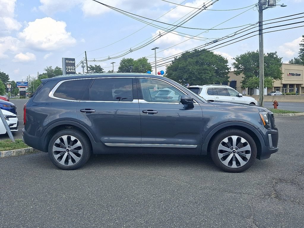 Used 2022 Kia Telluride EX w/ EX Premium Package FWD image 8