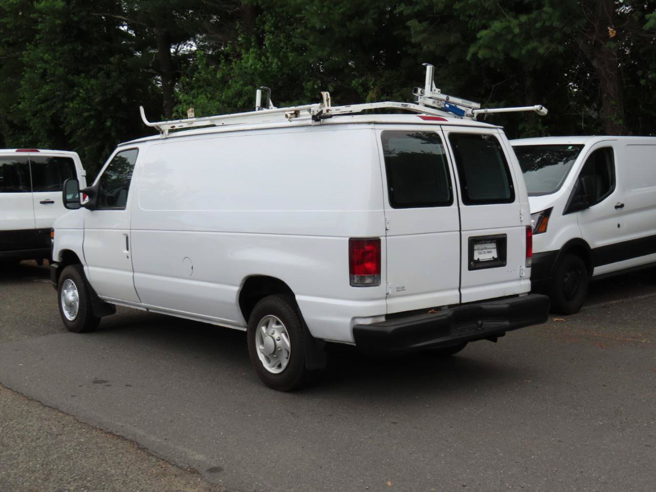 Used 2014 Ford E-150 and Econoline 150 RWD image 4