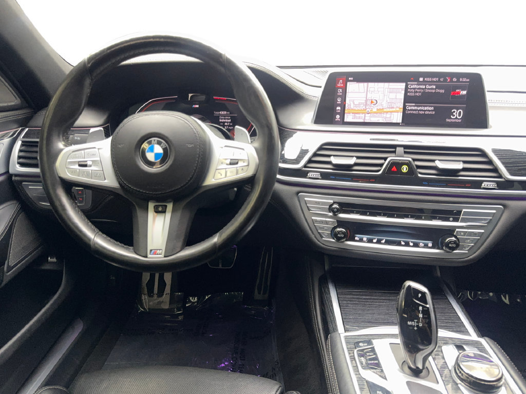 Used 2022 BMW 750i xDrive w/ Executive Package AWD/4WD image 56