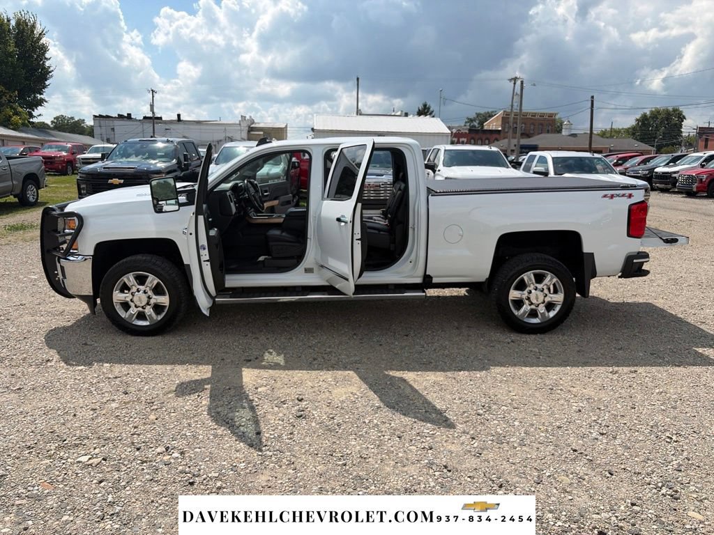 Used 2017 Chevrolet Silverado 2500 LTZ w/ Duramax Plus Package AWD/4WD image 28