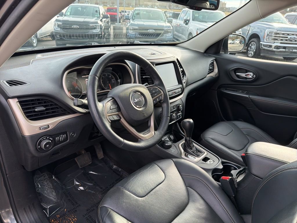 Used 2016 Jeep Cherokee Limited w/ Luxury Group image 11