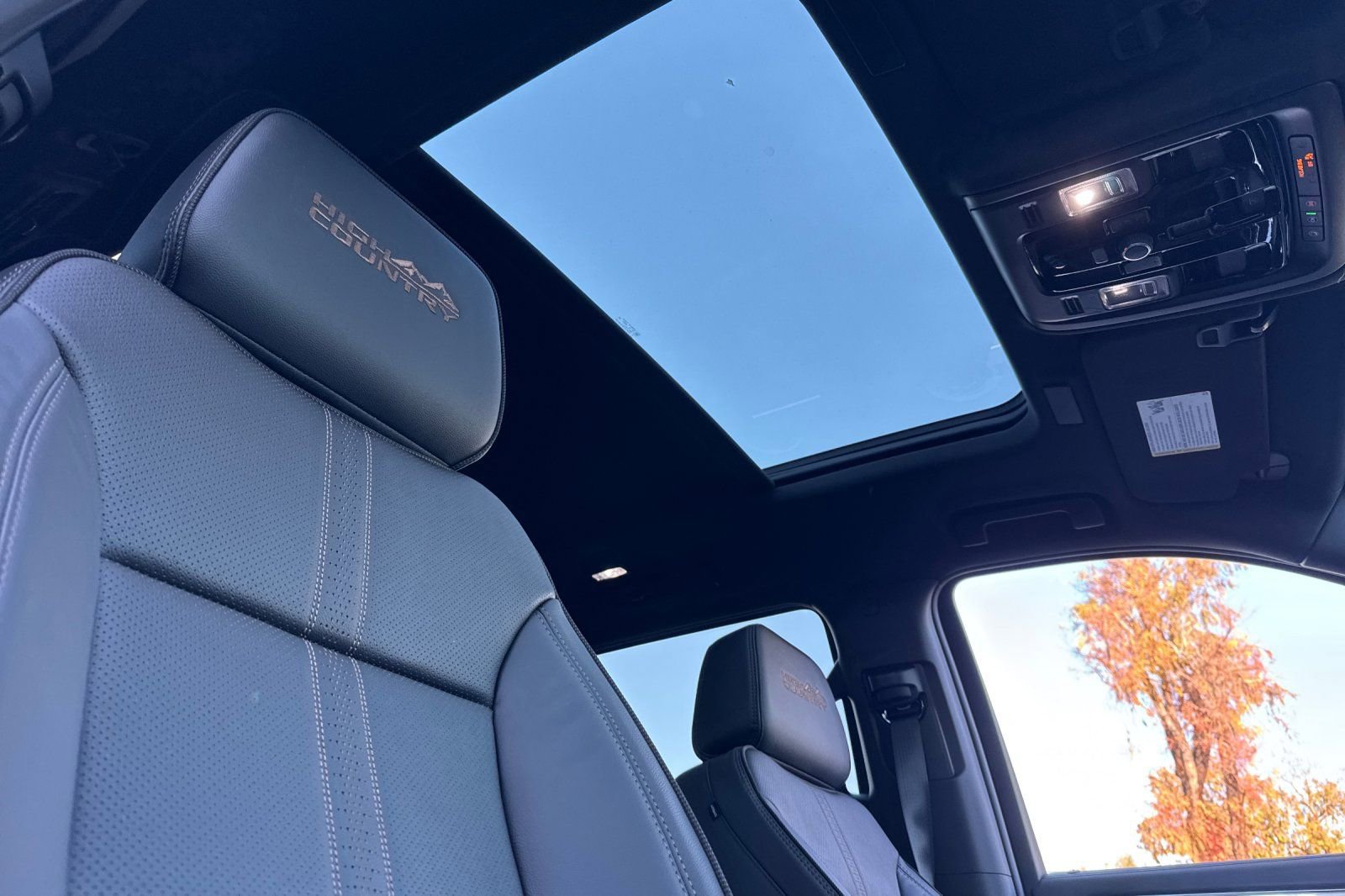 New 2026 Chevrolet Tahoe High Country image 17