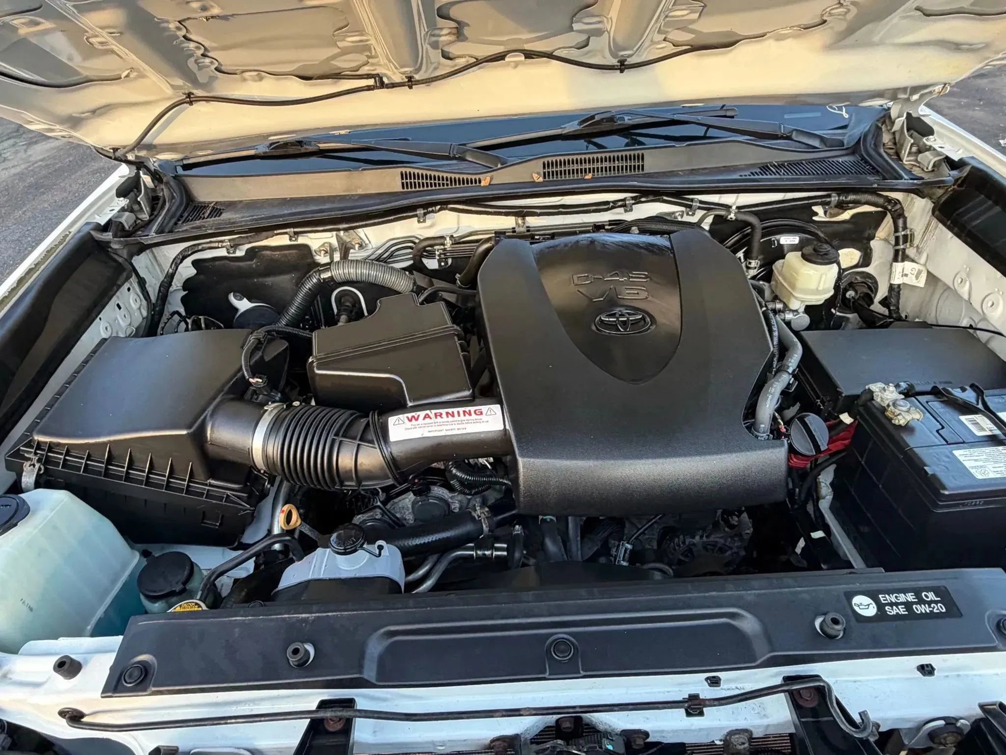 Used 2017 Toyota Tacoma SR5 w/ Tow Package image 11