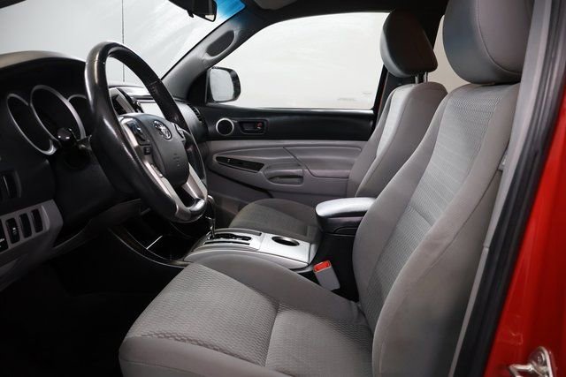 Used 2015 Toyota Tacoma PreRunner image 11