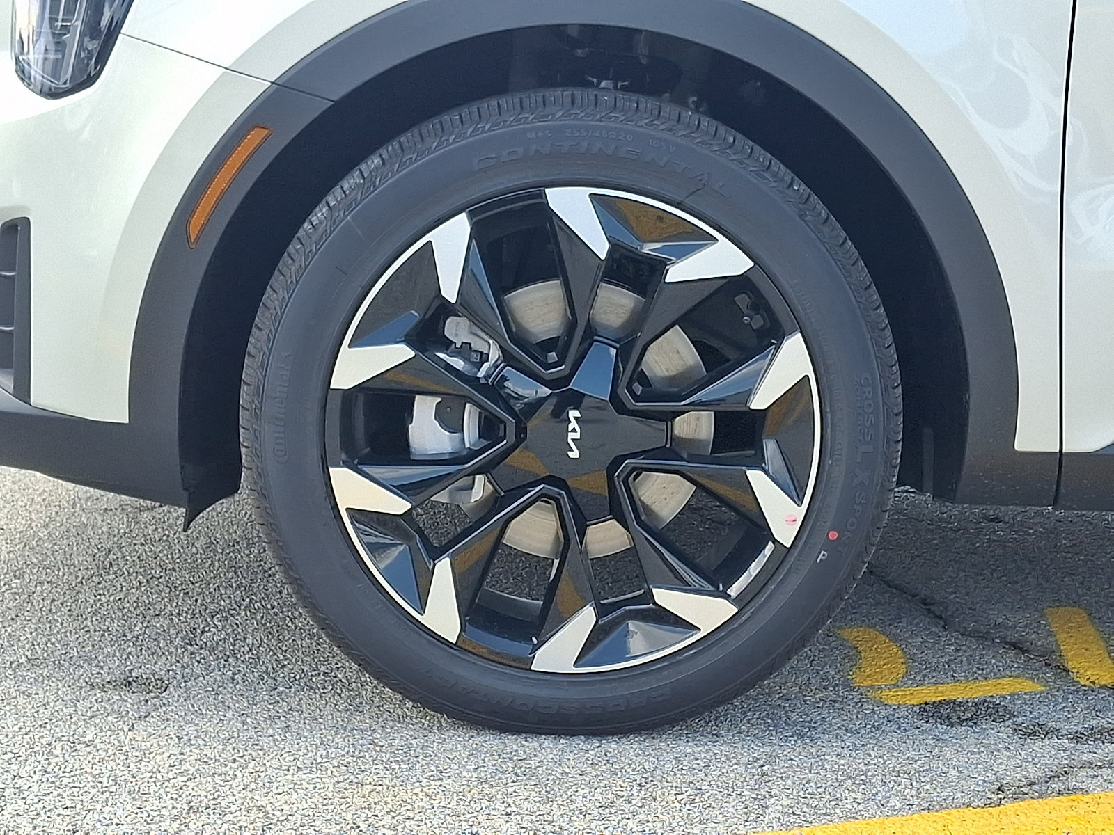 New 2026 Kia Sorento EX FWD image 8