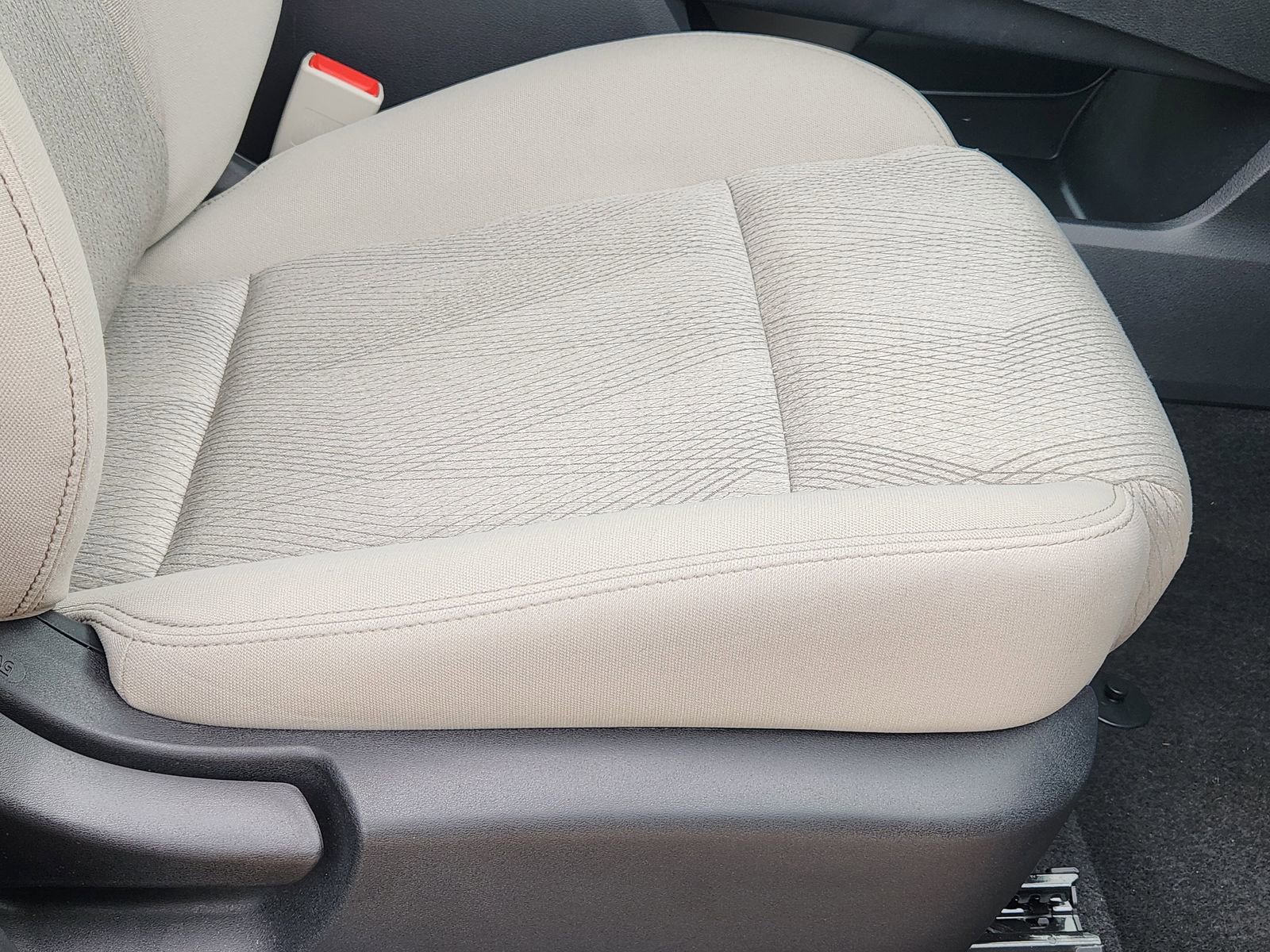 Used 2024 Nissan Rogue SV FWD image 28