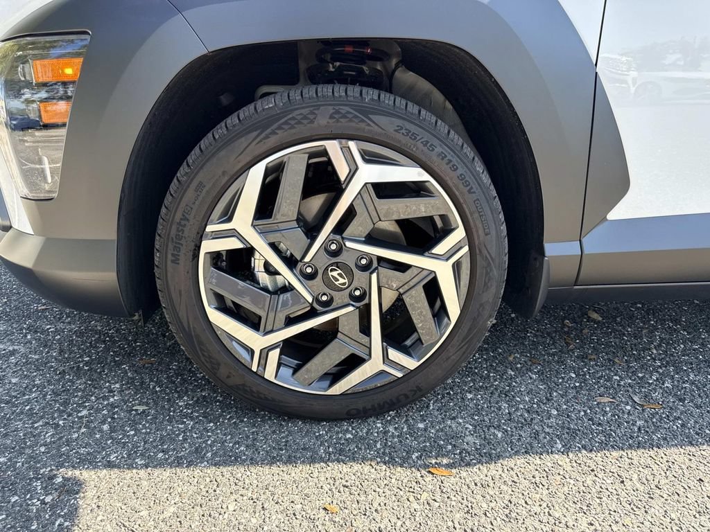 Used 2026 Hyundai Kona SEL Premium FWD image 10