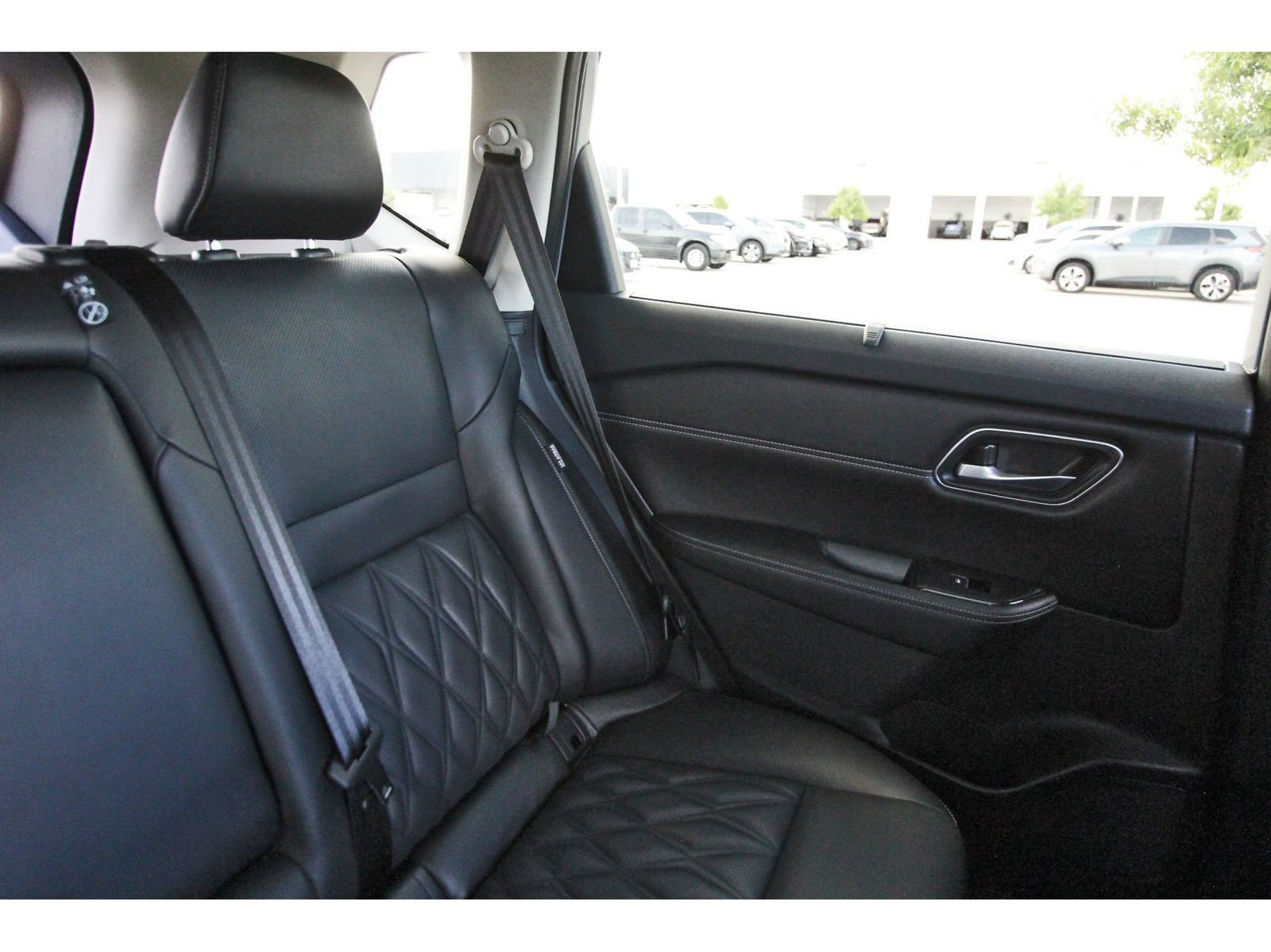 Certified 2025 Nissan Rogue Platinum w/ Tech Package FWD image 15