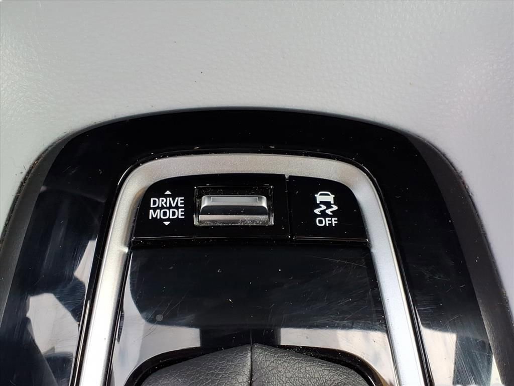 Used 2024 Toyota Corolla SE image 21