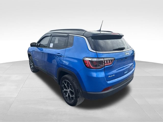 Used 2024 Jeep Compass Limited AWD/4WD image 36