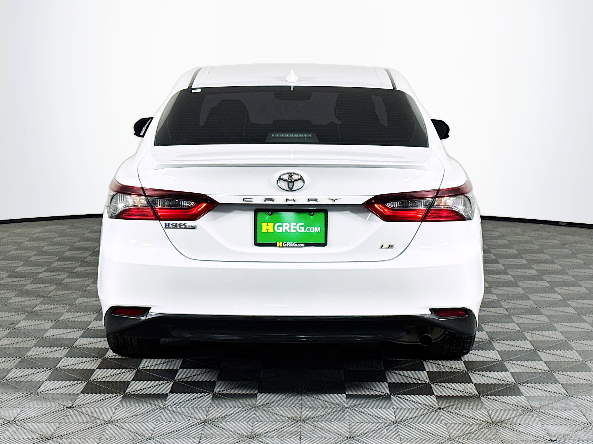 Used 2022 Toyota Camry LE FWD image 8