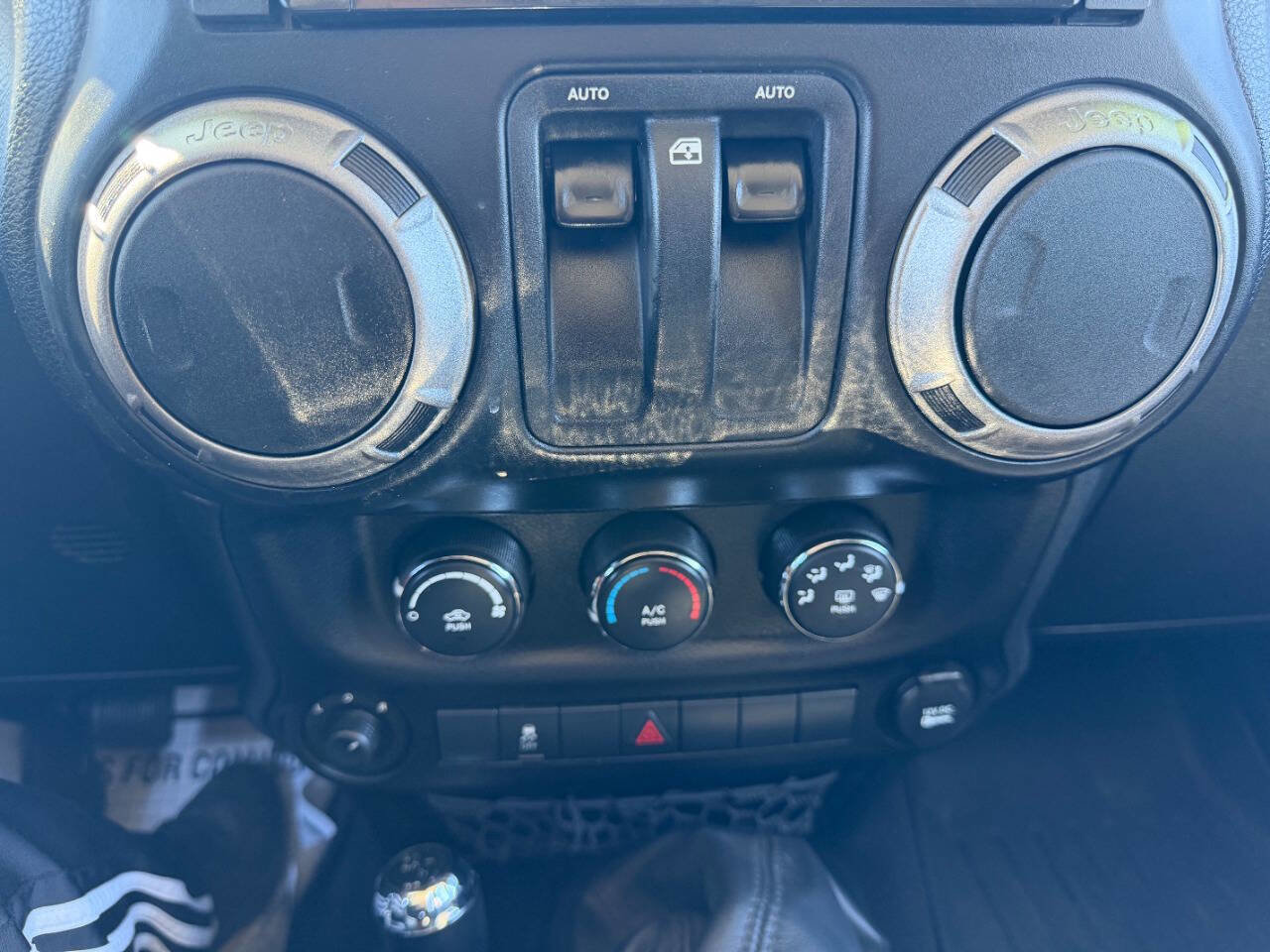 Used 2012 Jeep Wrangler Sport AWD/4WD image 21