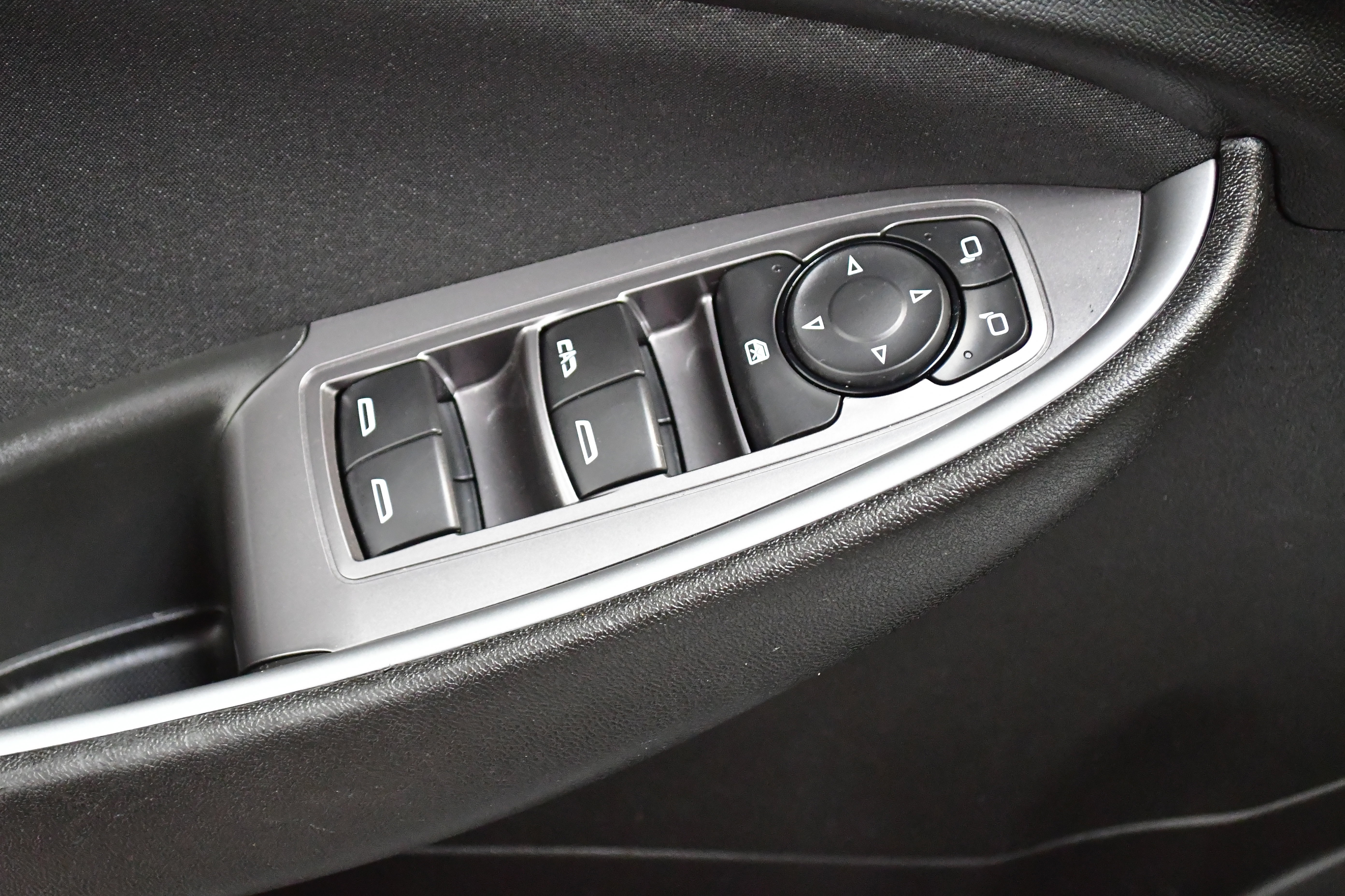 Used 2024 Chevrolet Malibu LT image 31