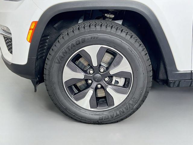 Used 2024 Jeep Grand Cherokee Limited 4xe AWD/4WD image 30
