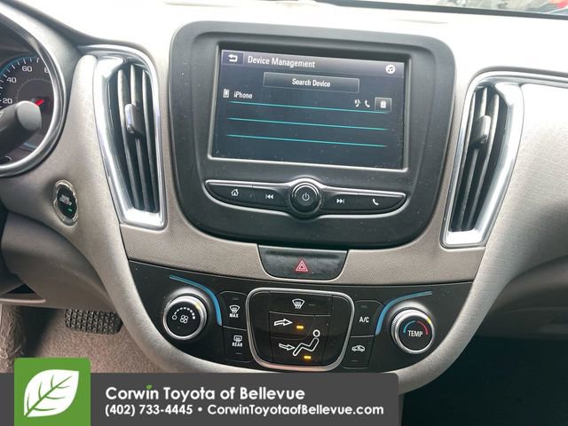 Used 2017 Chevrolet Malibu LT image 20