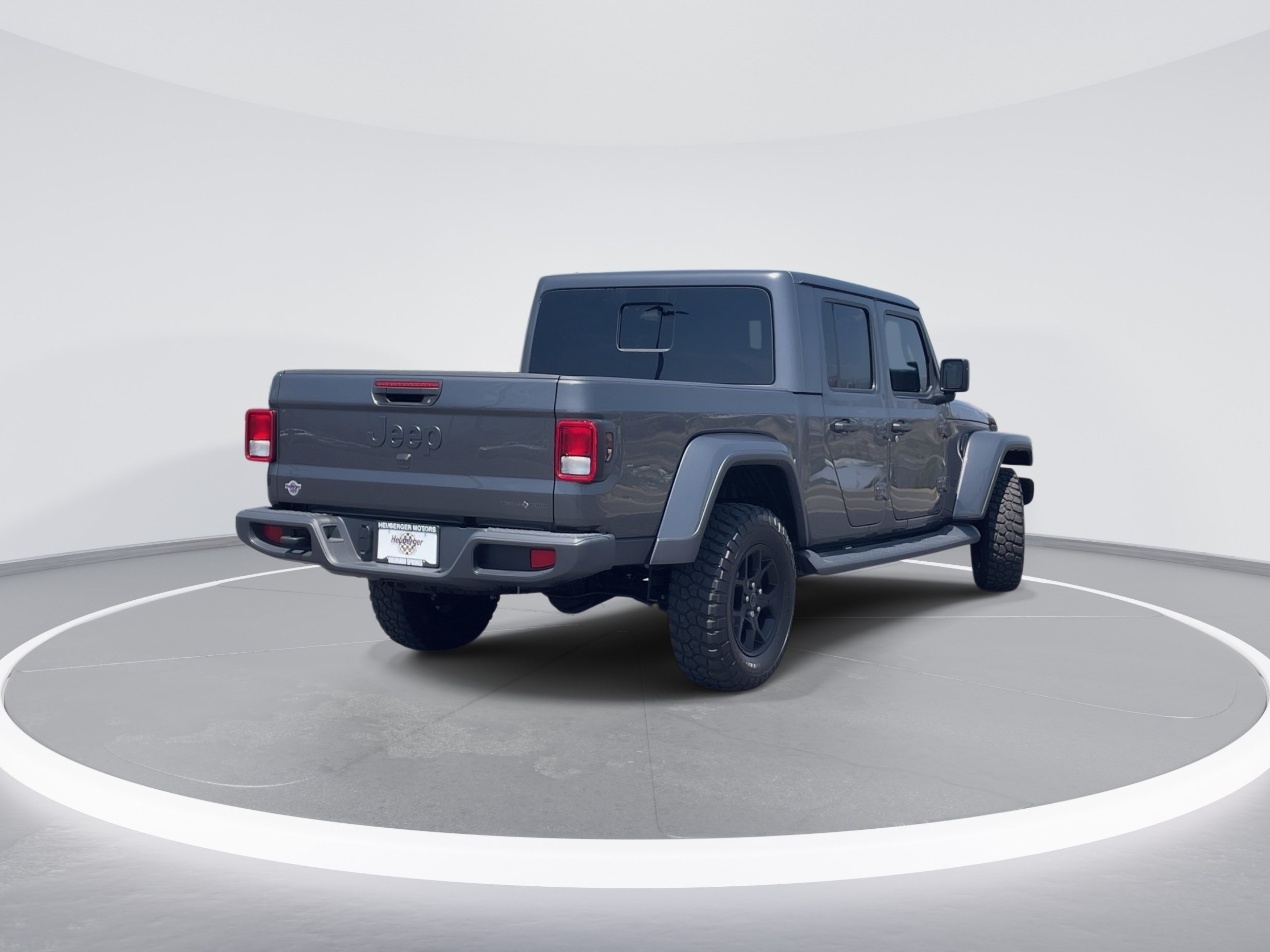 Used 2025 Jeep Gladiator Sport AWD/4WD image 5