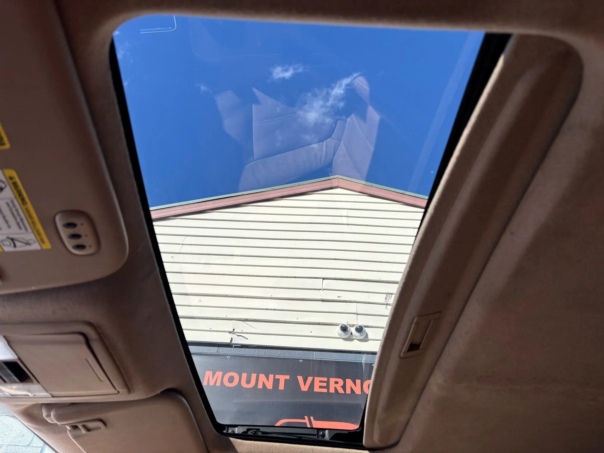 Used 2014 Ford F250 Lariat w/ Lariat Chrome Package image 26