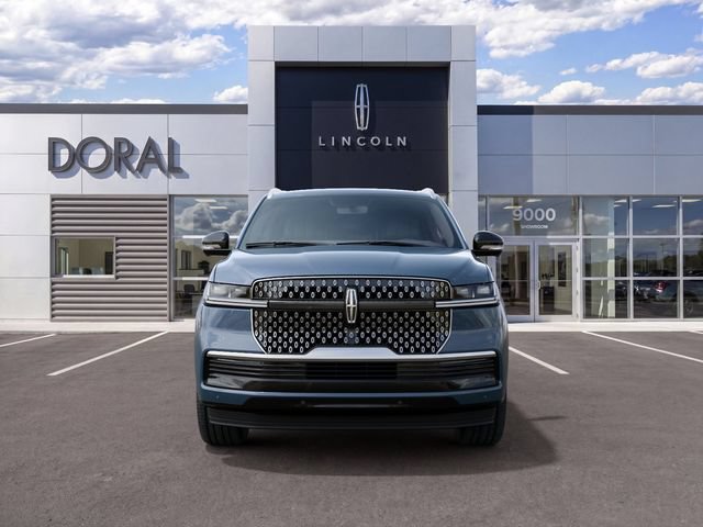 New 2027 Lincoln Navigator Reserve RWD image 3