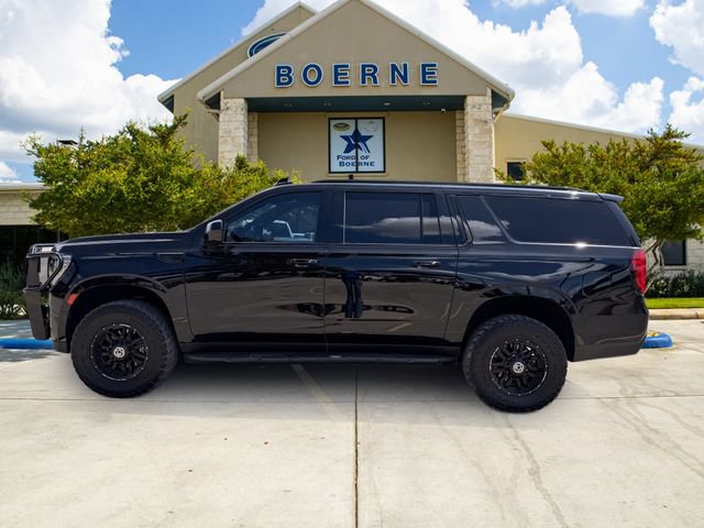 Used 2022 GMC Yukon XL SLE w/ Max Trailering Package AWD/4WD image 2