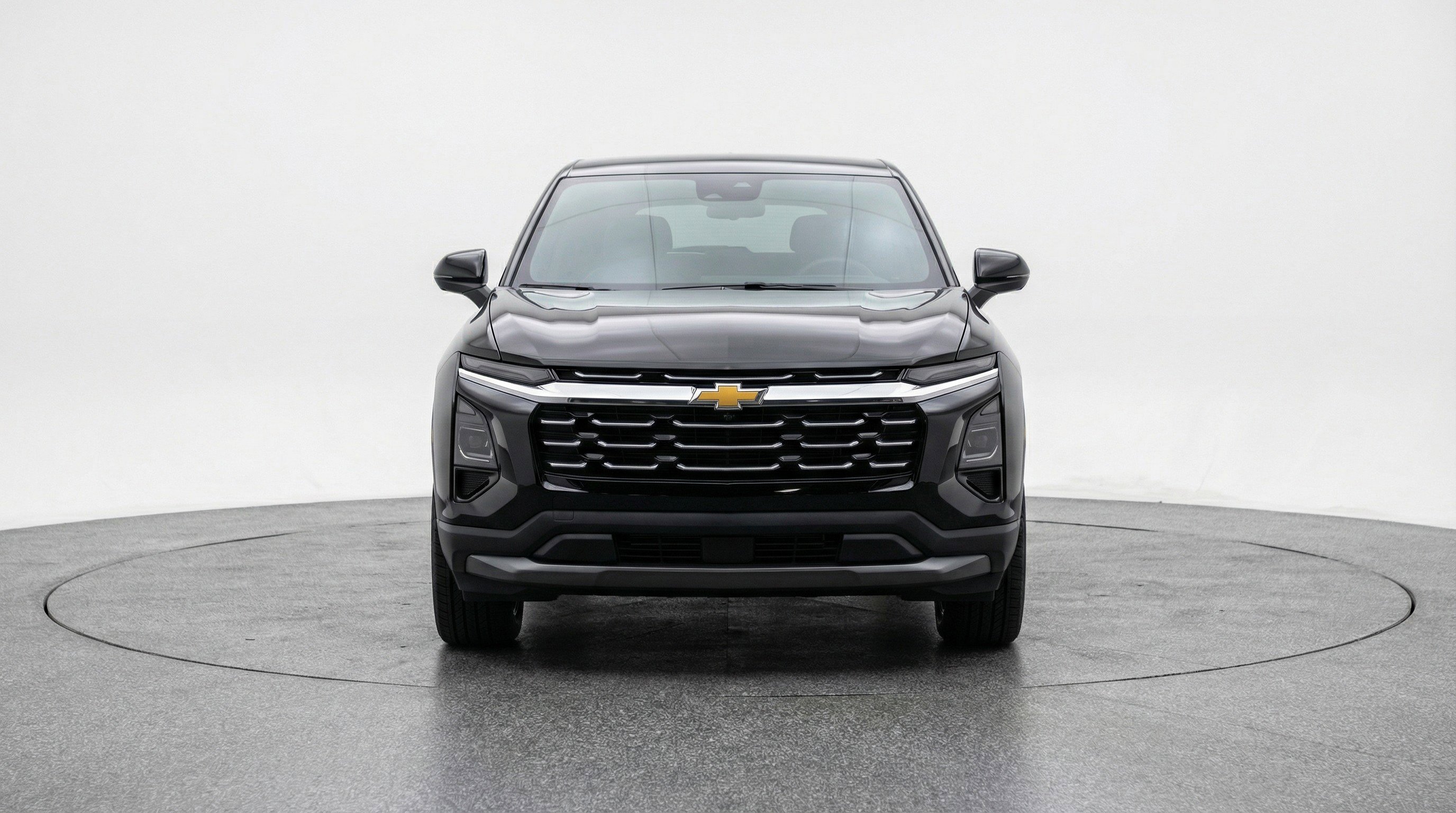 Used 2025 Chevrolet Equinox LT FWD image 2