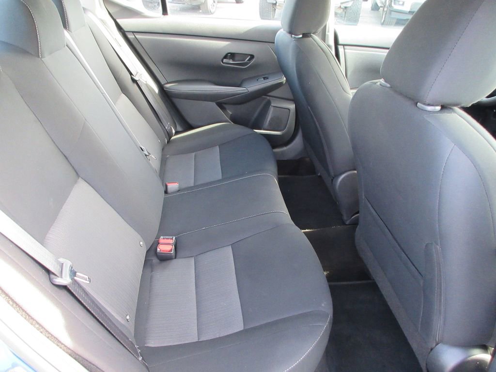 Used 2024 Nissan Sentra SV image 17