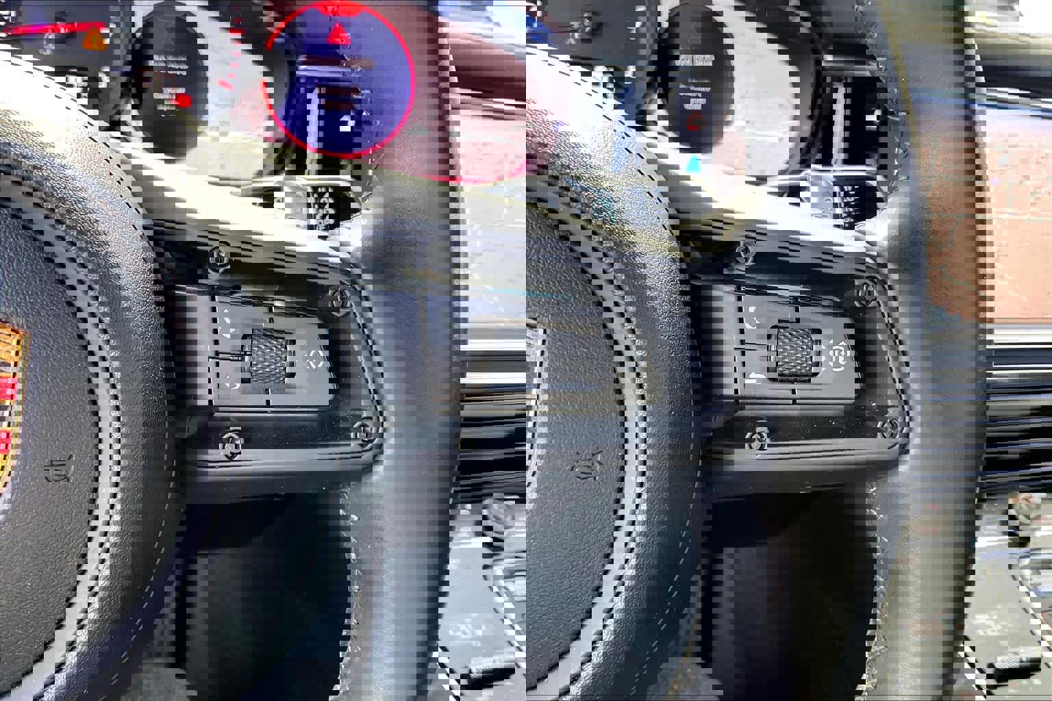 Used 2022 Porsche Panamera 4 Platinum Edition image 25