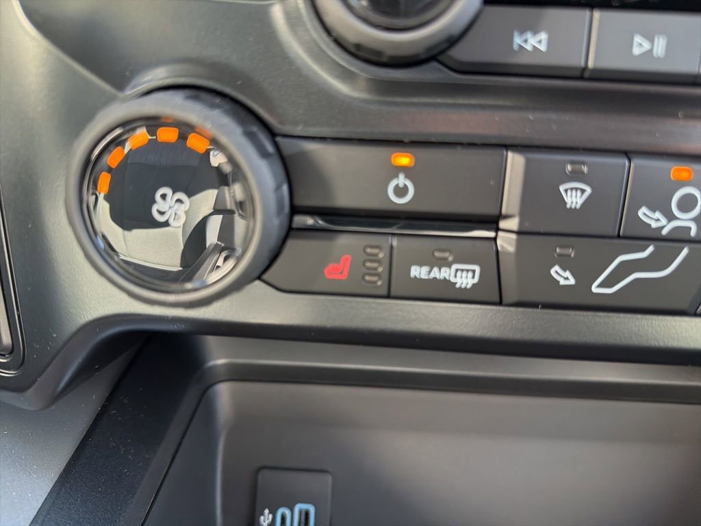 New 2026 Ford F250 XLT w/ XLT Premium Package image 33