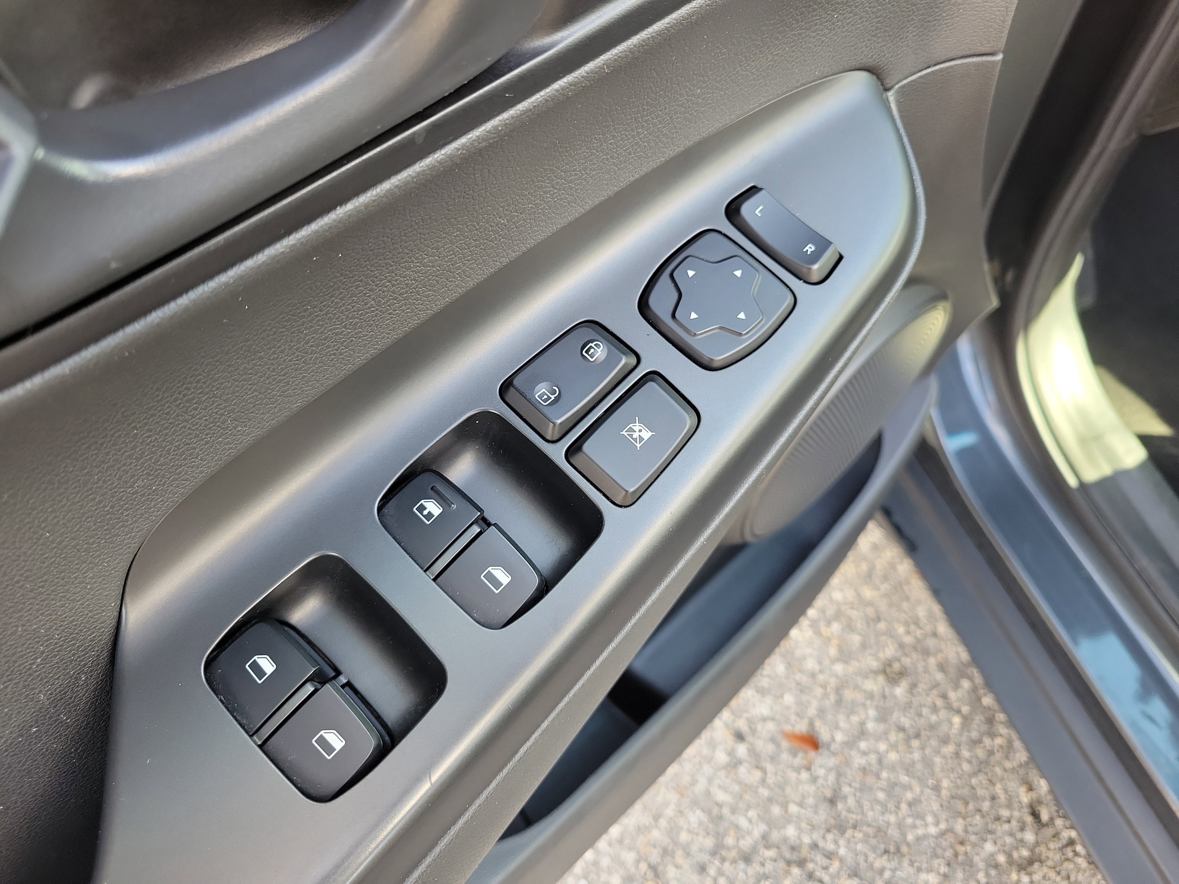 Used 2021 Hyundai Kona SE image 20