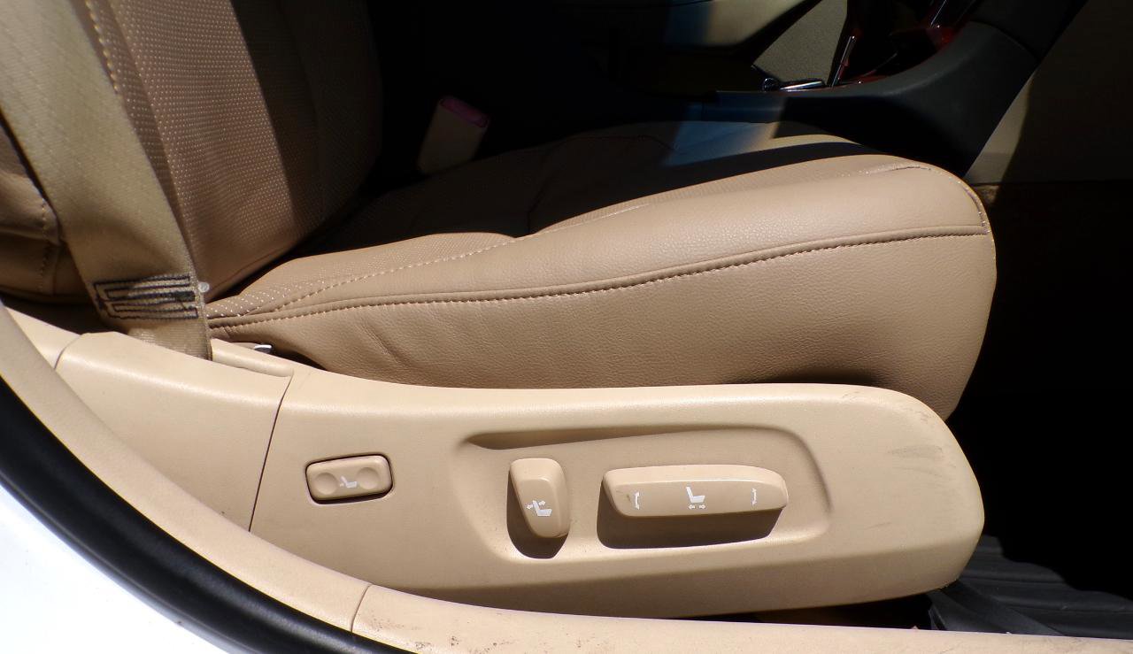 Used 2011 Lexus ES 350 FWD image 22