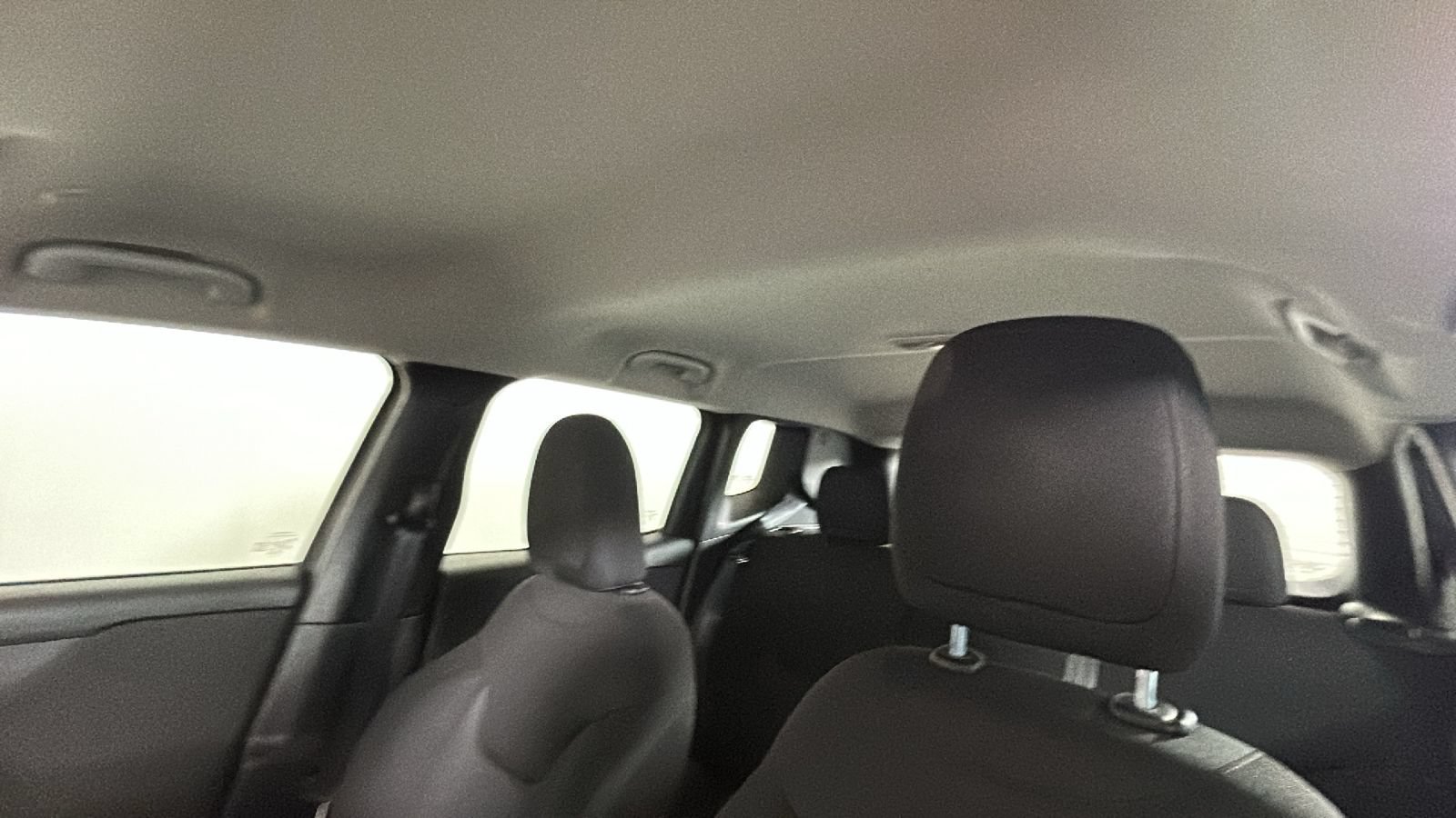 Used 2021 Jeep Renegade Sport FWD image 13